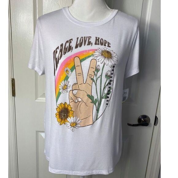 REBELLIOUS ONE Junior Medium TShirt - Picture 1 of 5